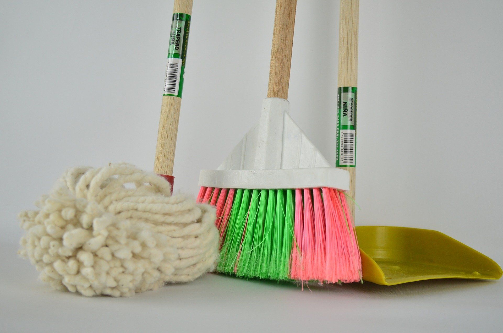 Natural Cleaning Recipe Life Hacks You Need to Try