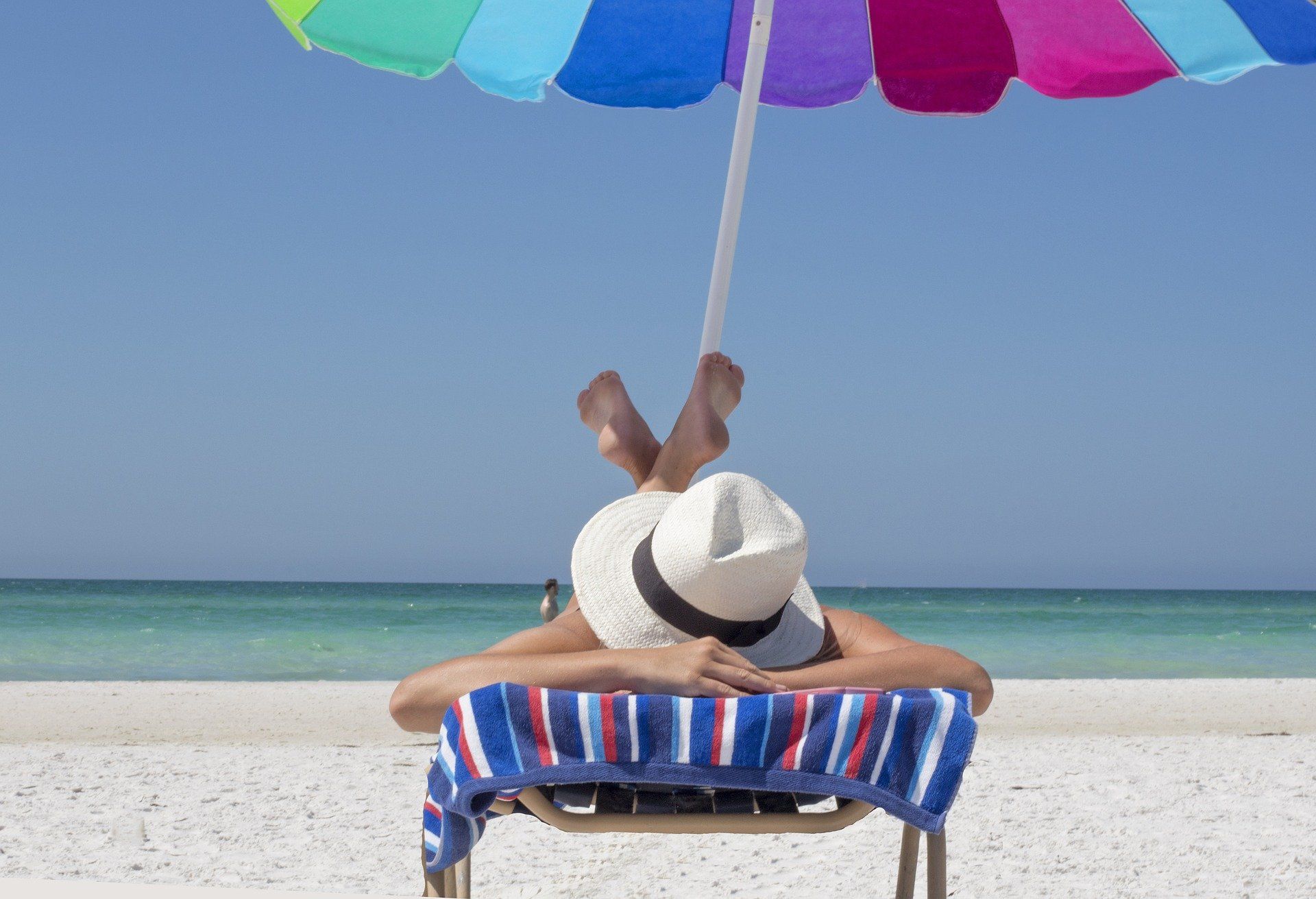 Is Tanning Safe? The Truth about Tanning Beds, Spray Tans and the Sun's UV Light